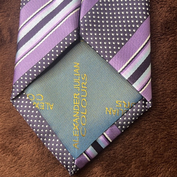 Alexander Julian Tie and pocket Square - Picture 6 of 8